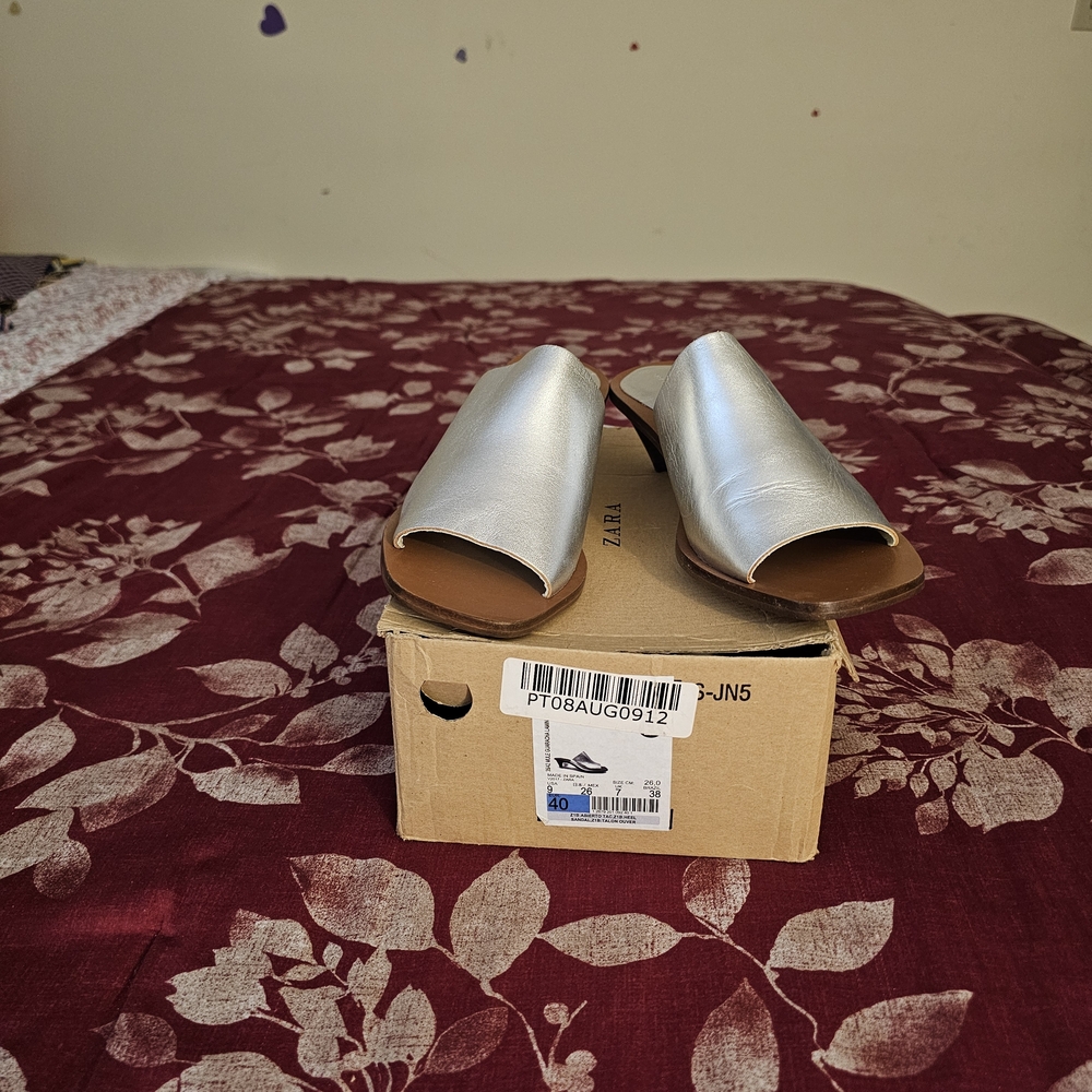 Zara Metallic Silver Open-Toe Slide Mules